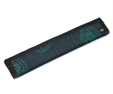 brooch indigo